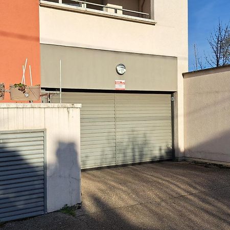 Appartement Cosy 3 Pieces Avec Garage Privatif Saint-Priest  Extérieur photo