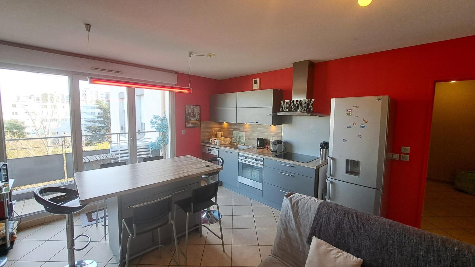 Appartement Cosy 3 Pieces Avec Garage Privatif Saint-Priest  Extérieur photo